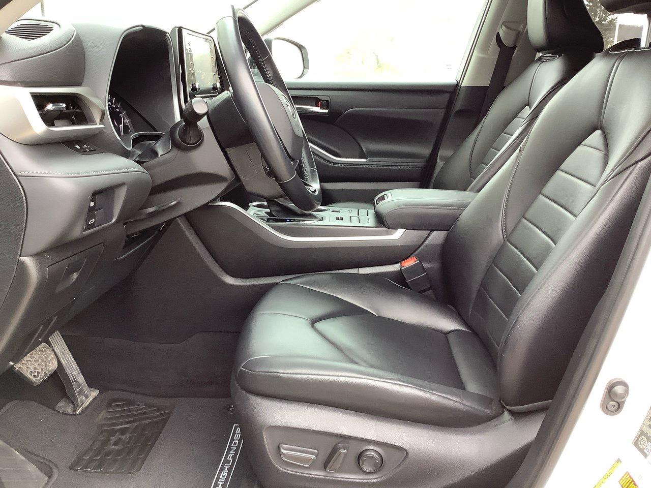 2021 Toyota Highlander XLE Photo