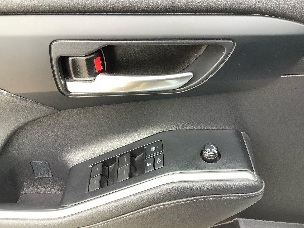 2021 Toyota Highlander XLE Photo