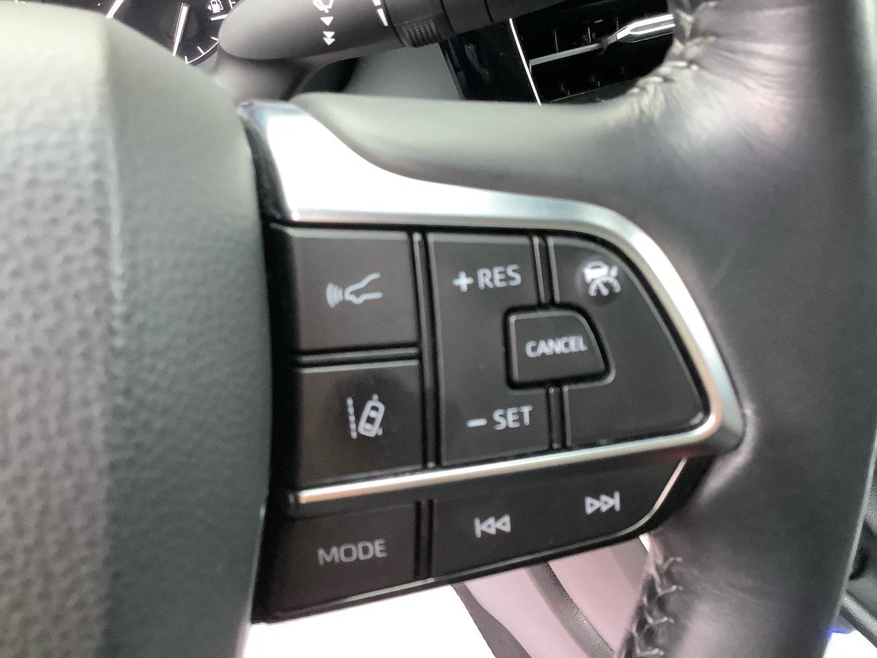 2021 Toyota Highlander XLE Photo