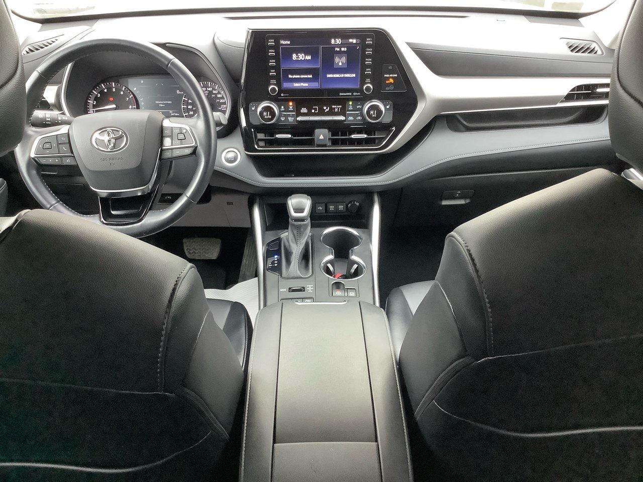 2021 Toyota Highlander XLE Photo
