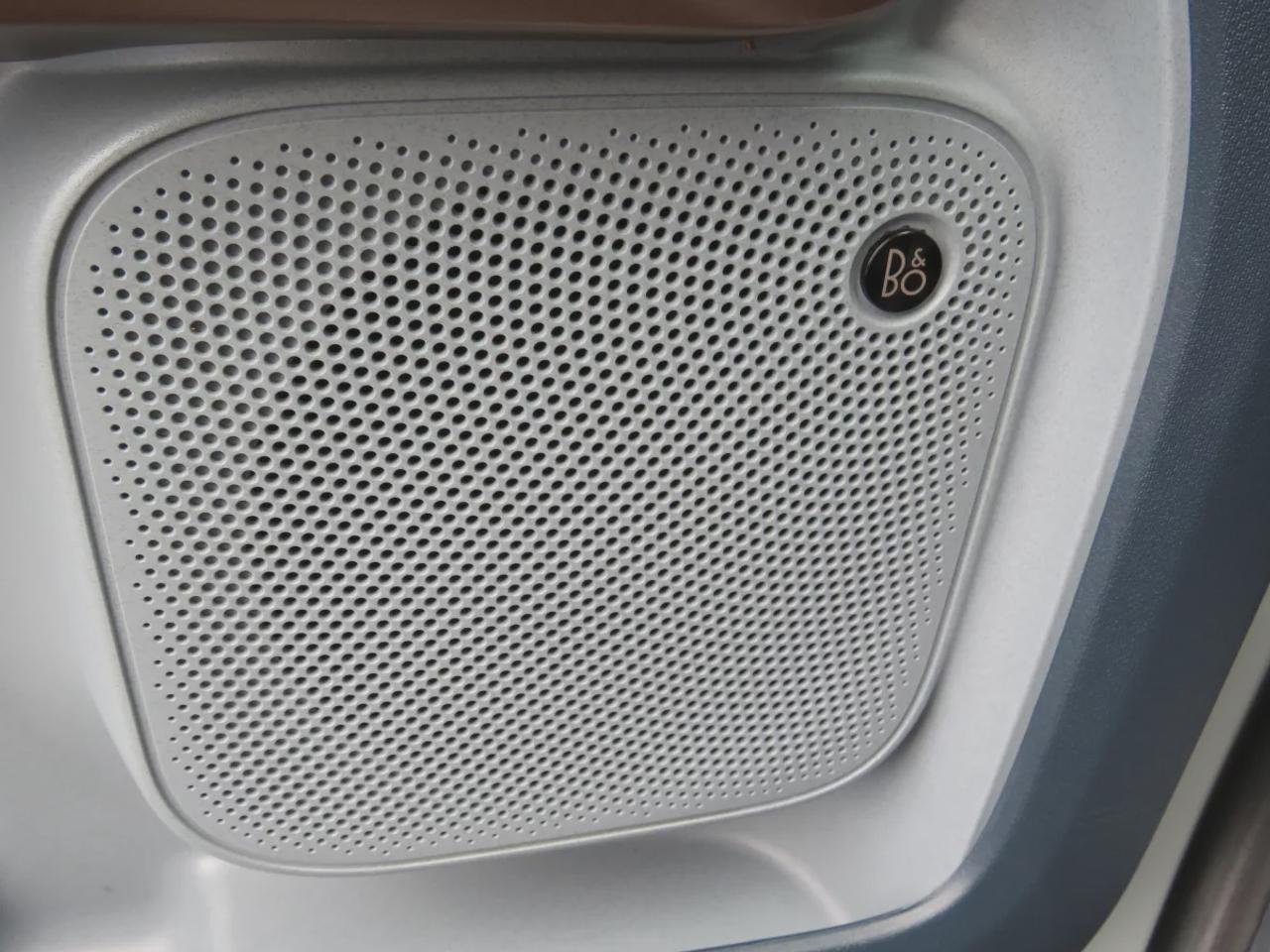 2024 Ford Maverick LARIAT | Hybrid | One Owner!! | Clean Title/No Accidents!! | Safety/Certified!! | Trailer Hitch | Alloy Rims | Two-Tone Leather | Navigation | Push Button Start | Power Seats | Reverse Camera | Digital Touchscreen | Heated Seats/Steering Wheel | Photo