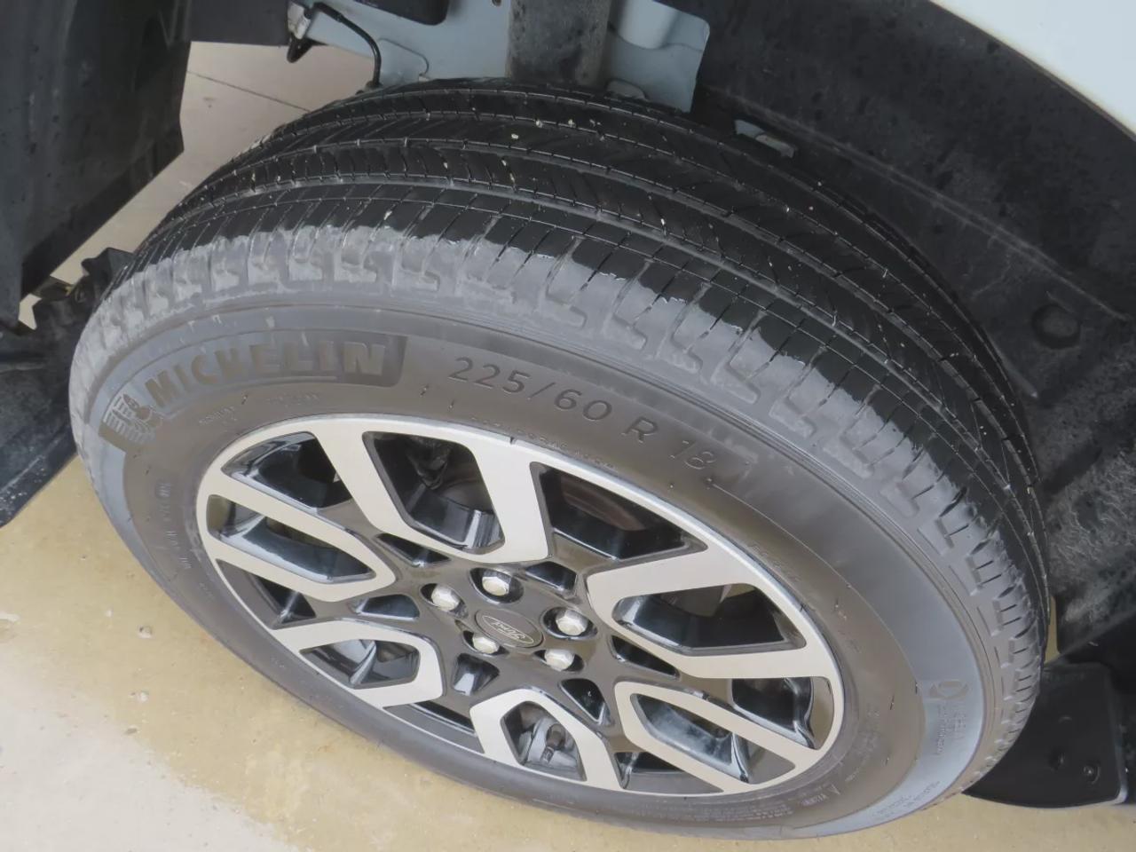 2024 Ford Maverick LARIAT | Hybrid | One Owner!! | Clean Title/No Accidents!! | Safety/Certified!! | Trailer Hitch | Alloy Rims | Two-Tone Leather | Navigation | Push Button Start | Power Seats | Reverse Camera | Digital Touchscreen | Heated Seats/Steering Wheel | Photo