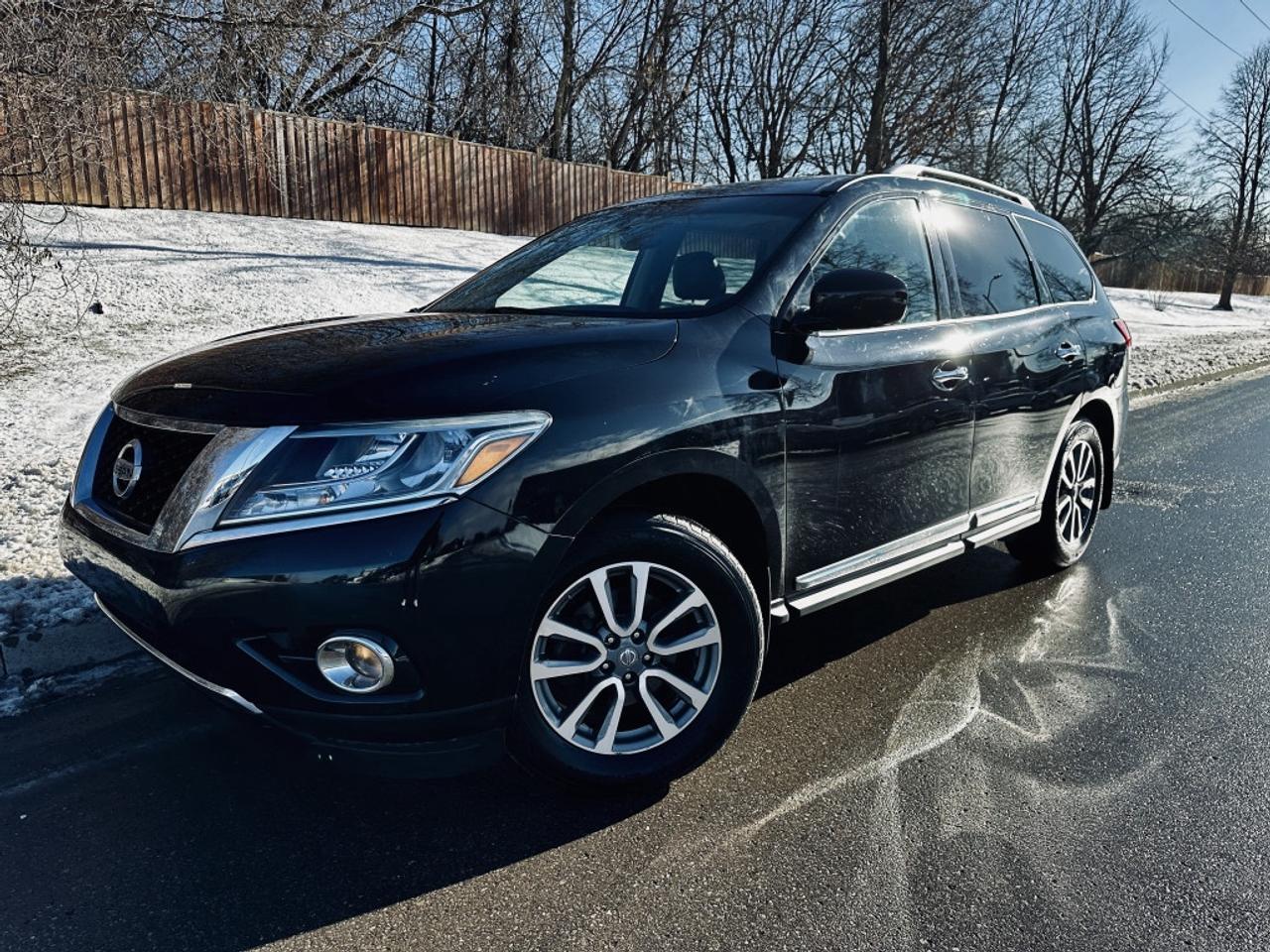 2016 Nissan Pathfinder SL 4WD Photo