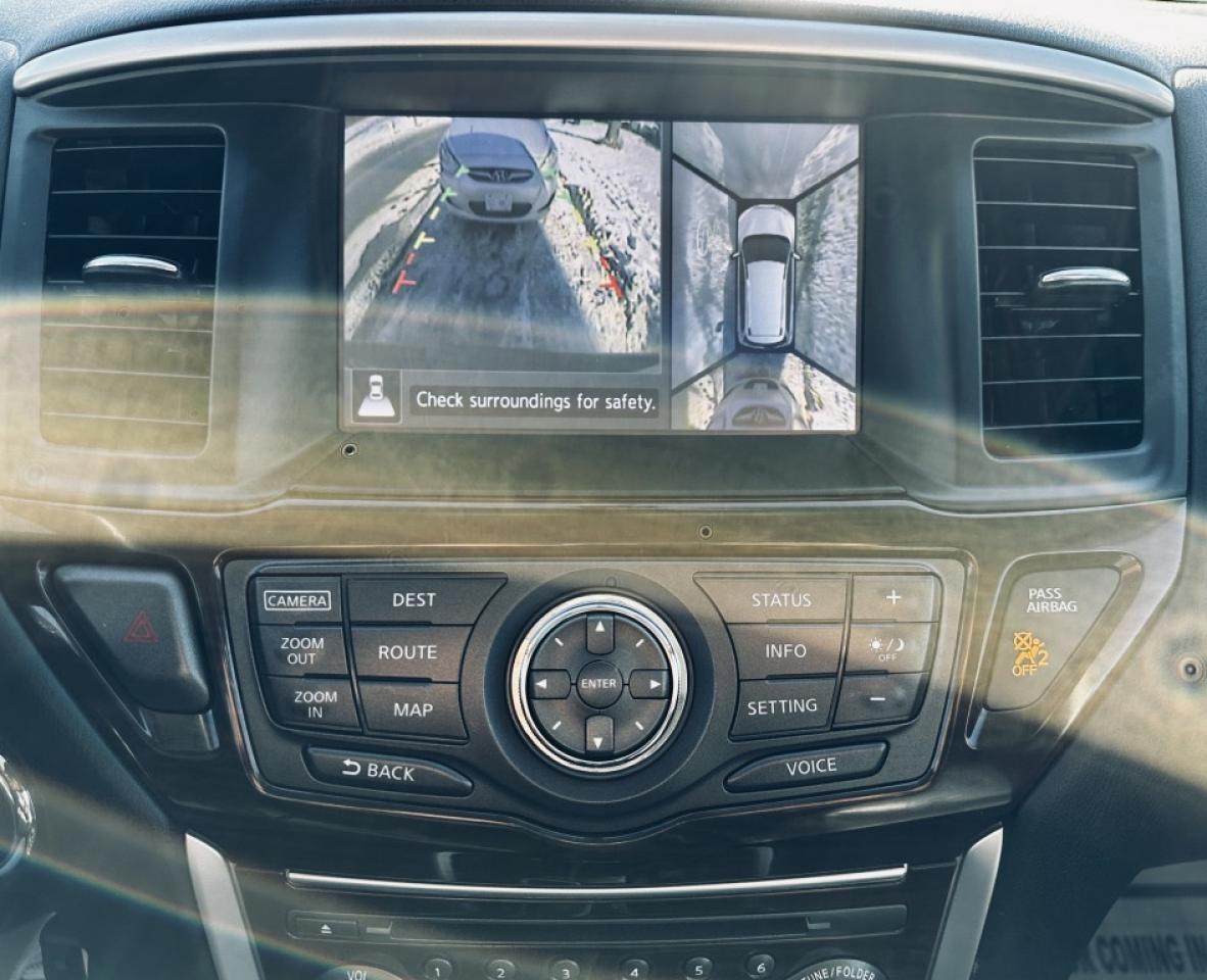 2016 Nissan Pathfinder SL 4WD Photo