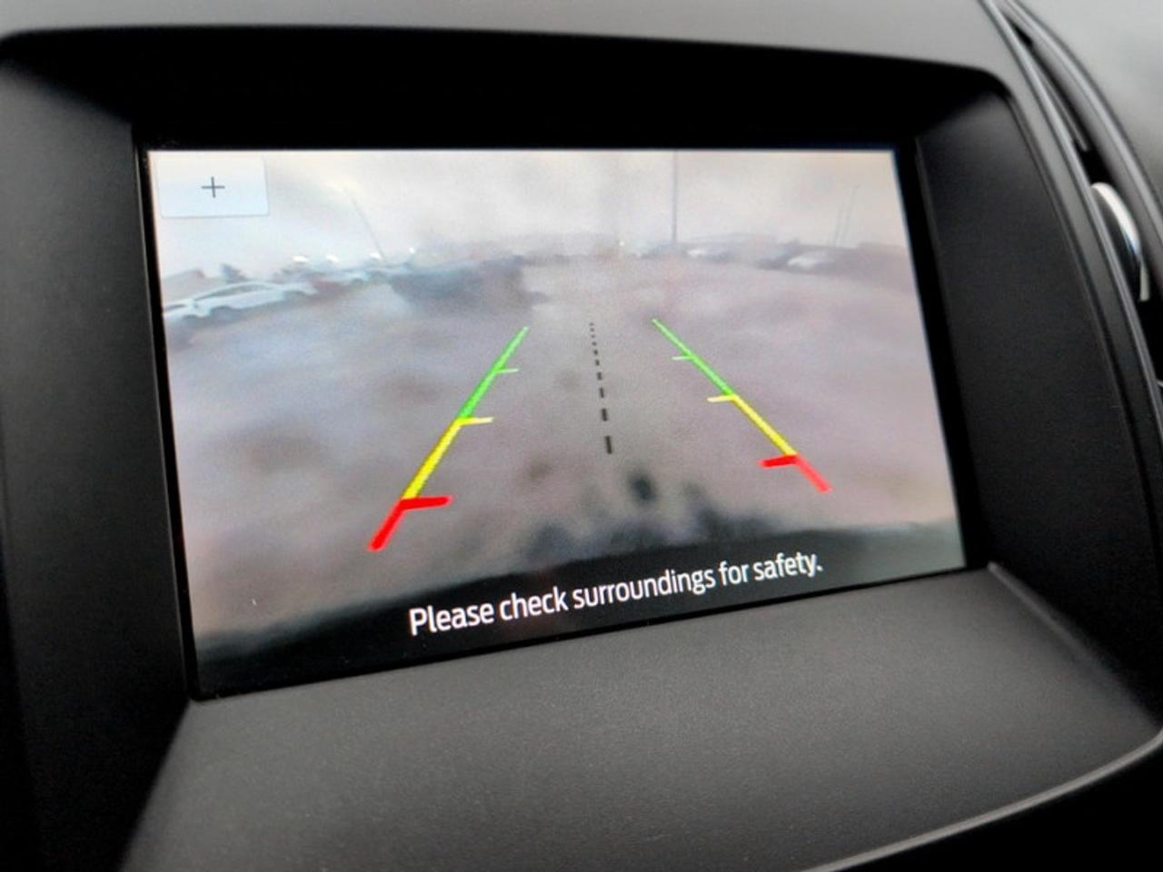 2020 Ford Edge SE AWD Photo