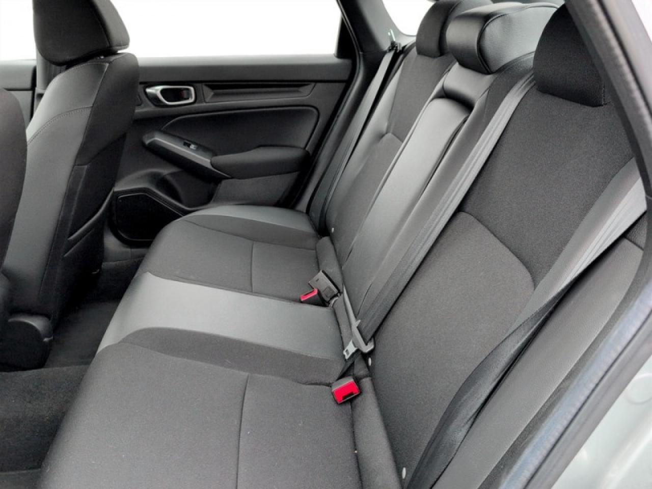 2025 Honda Civic Hybrid Sport   **LOW KMS** Photo