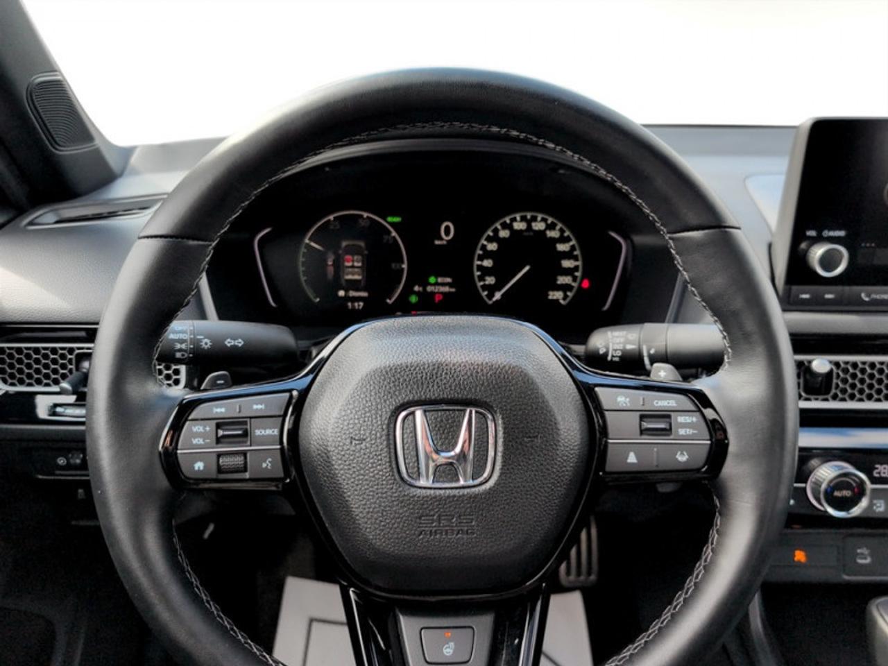 2025 Honda Civic Hybrid Sedan Sport  **LOW KMS** Photo