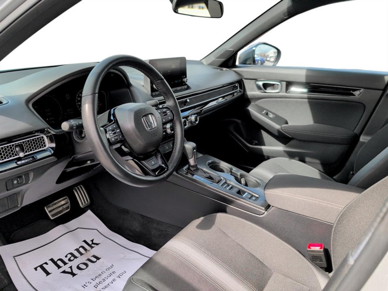 2025 Honda Civic Hybrid Sedan Sport  **LOW KMS** Photo