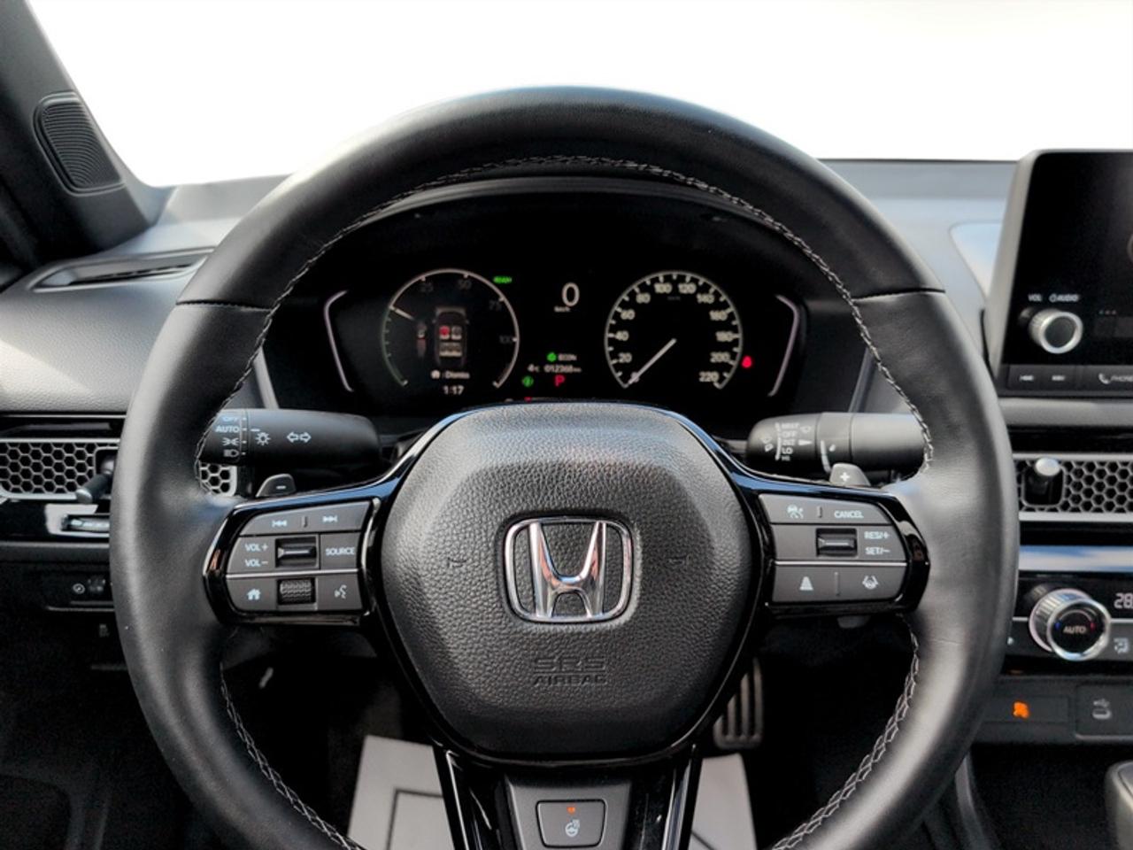 2025 Honda Civic Hybrid Sedan Sport  **LOW KMS** Photo