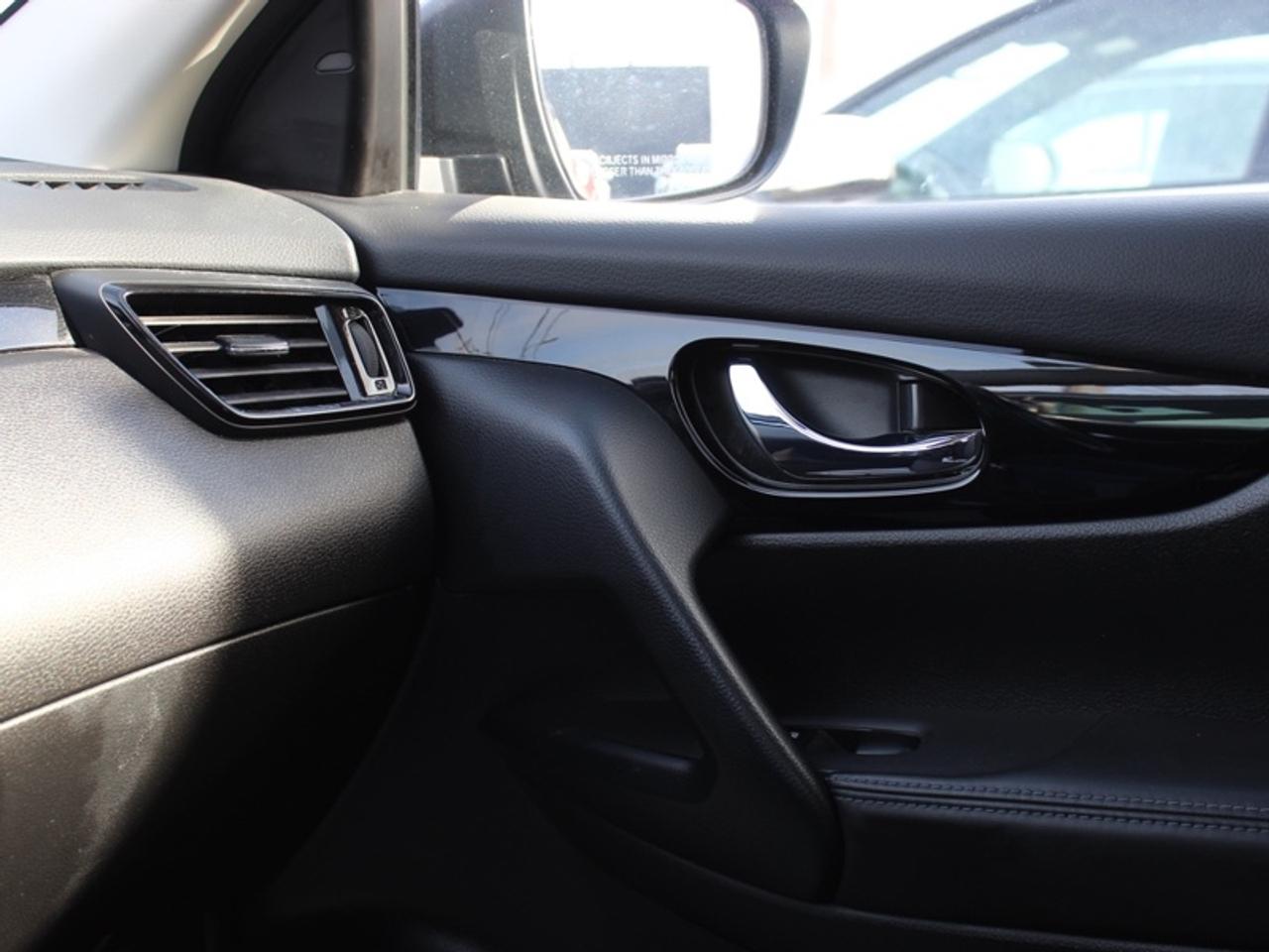 2022 Nissan Qashqai SV AWD  - Sunroof -  Heated Seats Photo