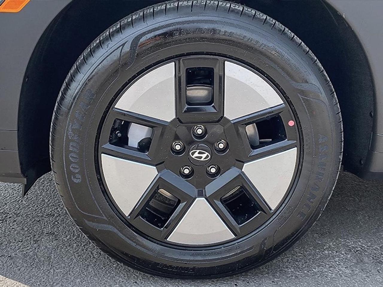 2026 Hyundai Santa Fe Hybrid Preferred  - Power Liftgate - $154.46 /Wk Photo