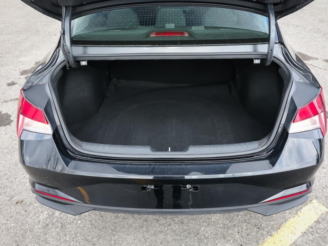 2021 Hyundai Elantra Preferred w/Sun & Tech Package IVT  - $67.79 /Wk Photo