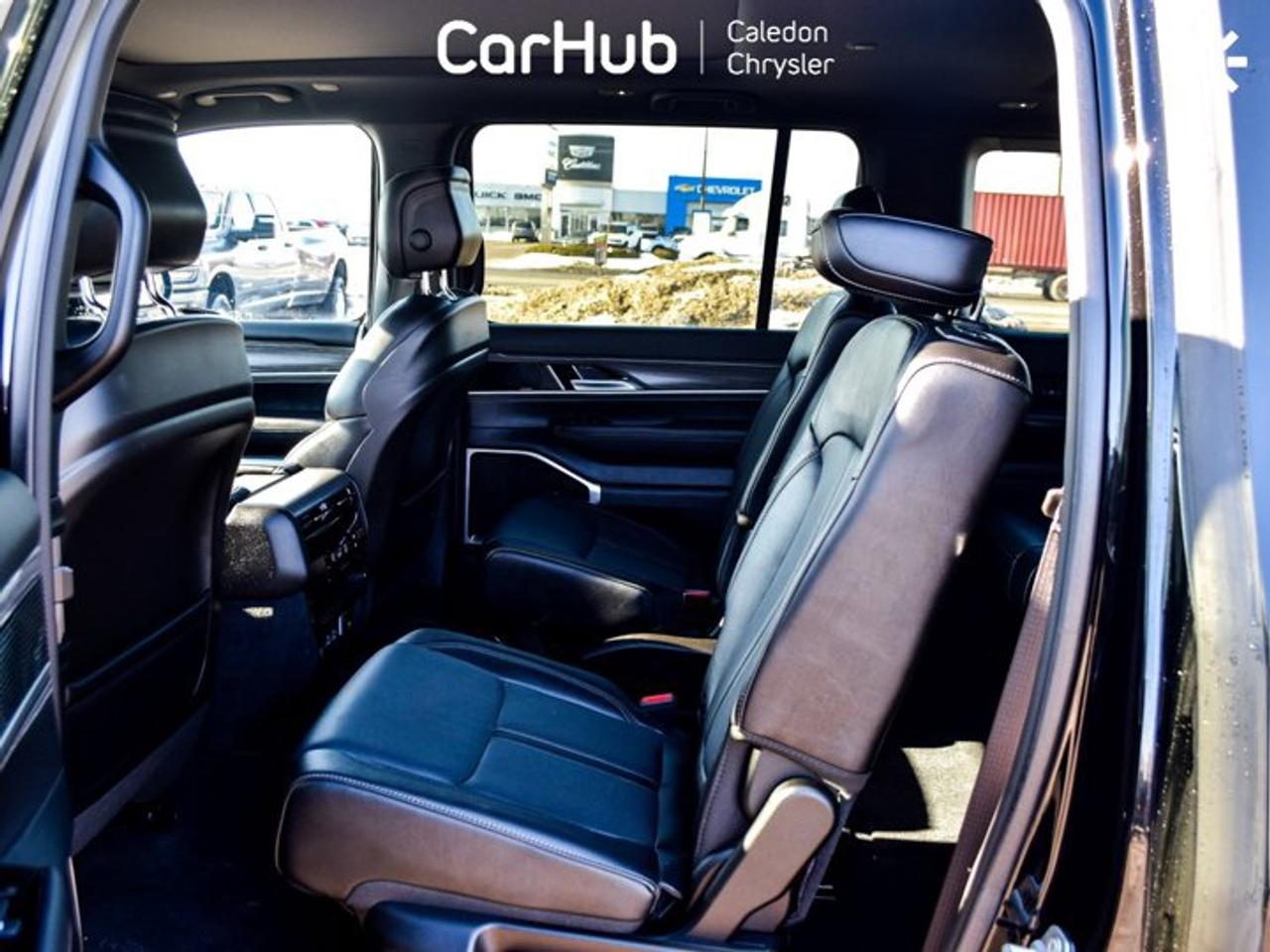 2024 Jeep Wagoneer Series III 4x4 7 Seater Pano Sunroof 10.1"Display Navi 22"Alloy Photo