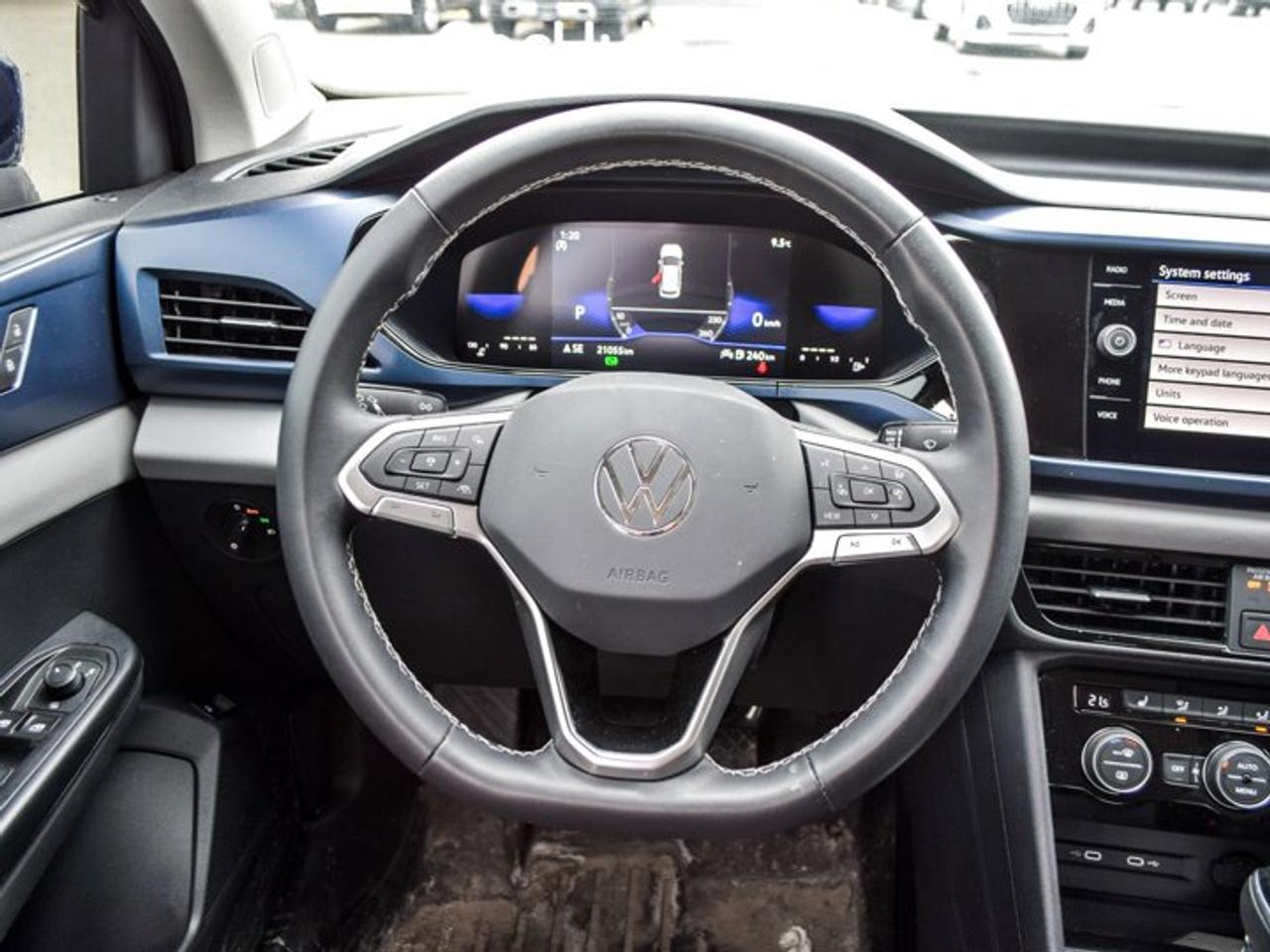 2023 Volkswagen Taos Comfortline Heated Front Seats Lane Assist Remote Start Photo