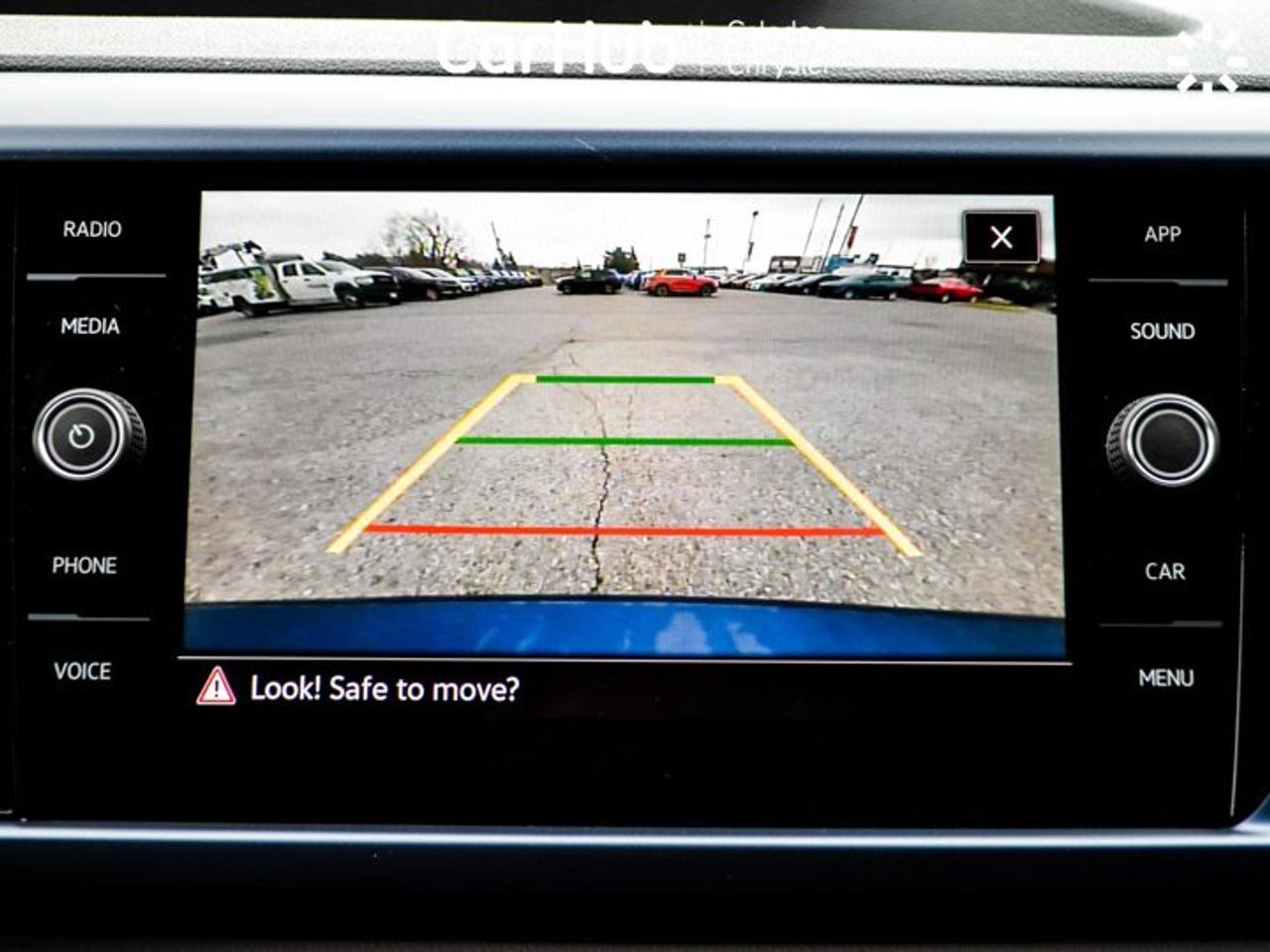 2023 Volkswagen Taos Comfortline Heated Front Seats Lane Assist Remote Start Photo