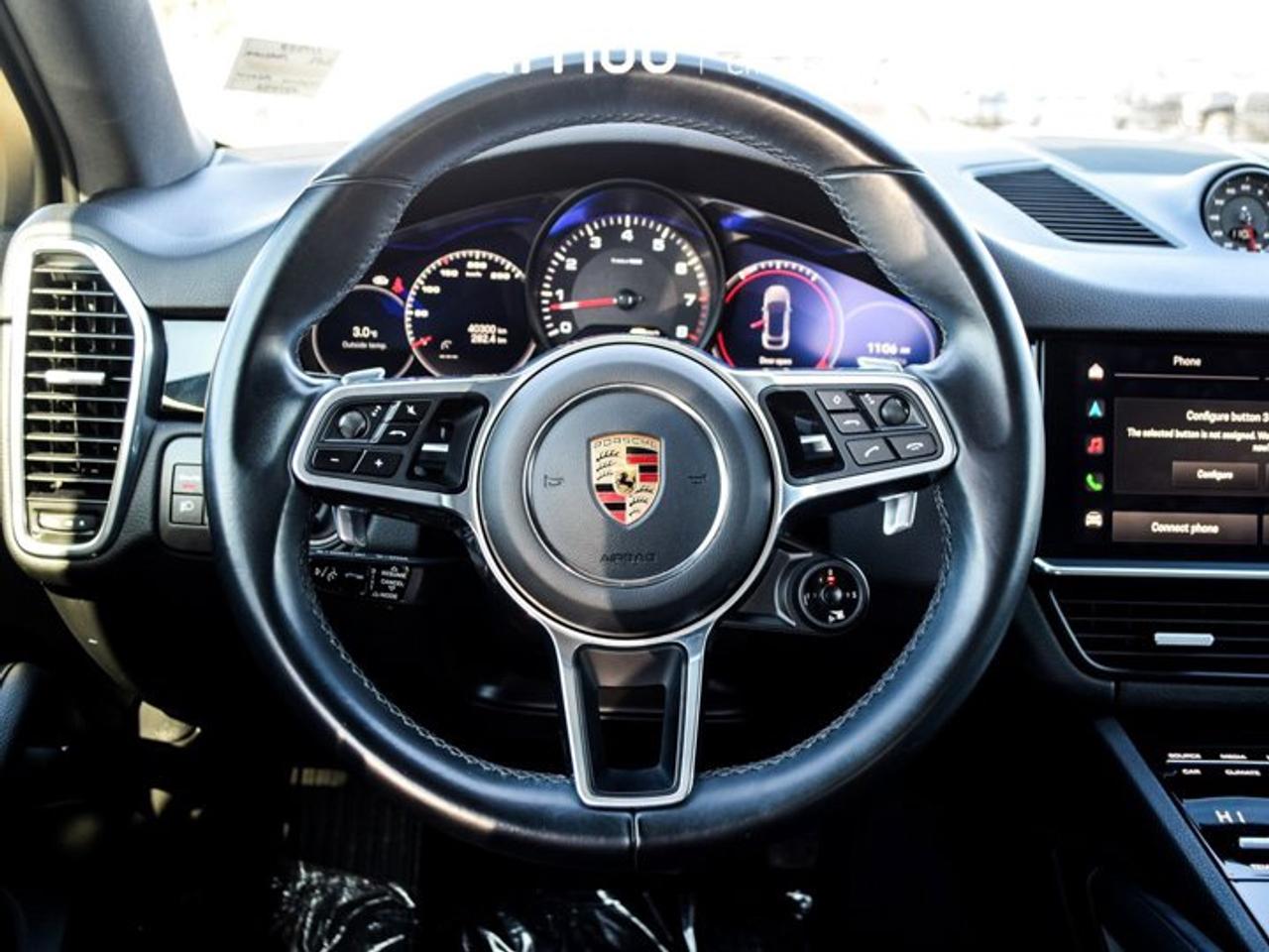 2023 Porsche Cayenne Platinum Edition Coupe AWD Pano Sunroof Ventilated Front Seats Photo