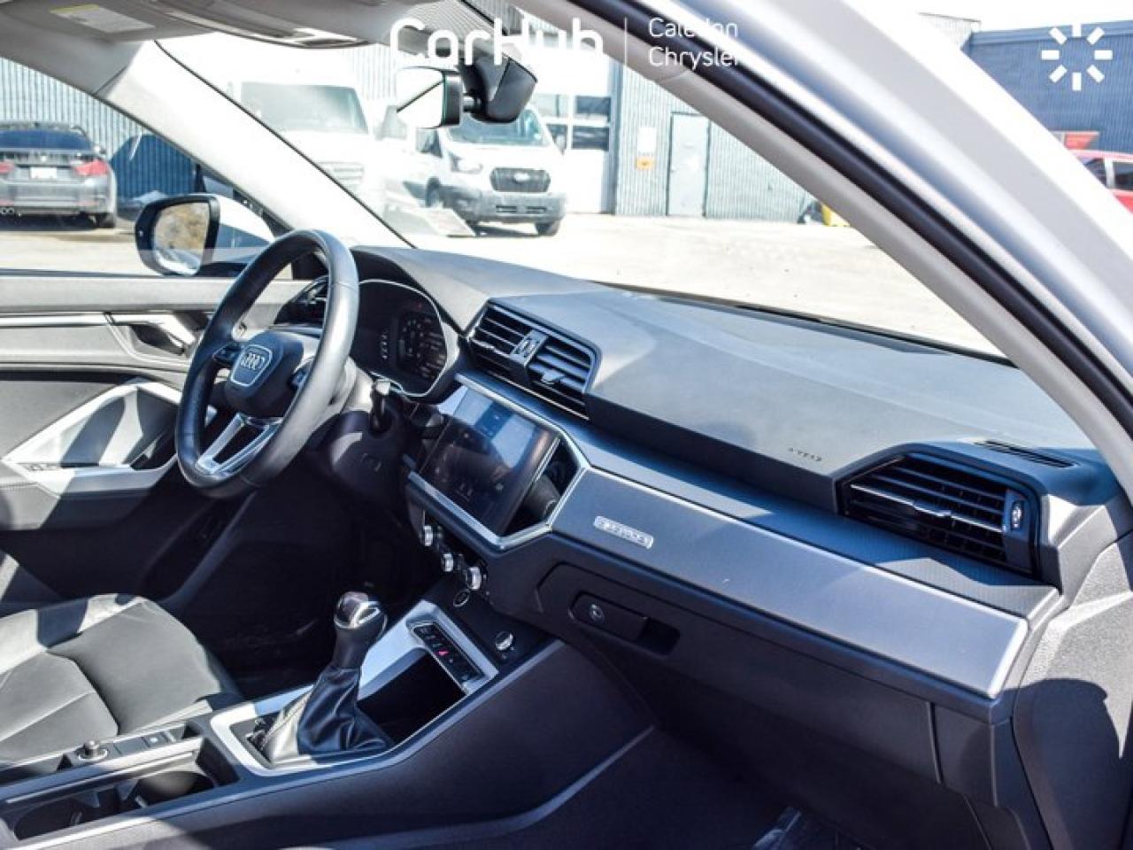 2022 Audi Q3 Progressiv Quattro Pano Sunroof Leather Blind Spot Lane Departure Alloy Rims Photo