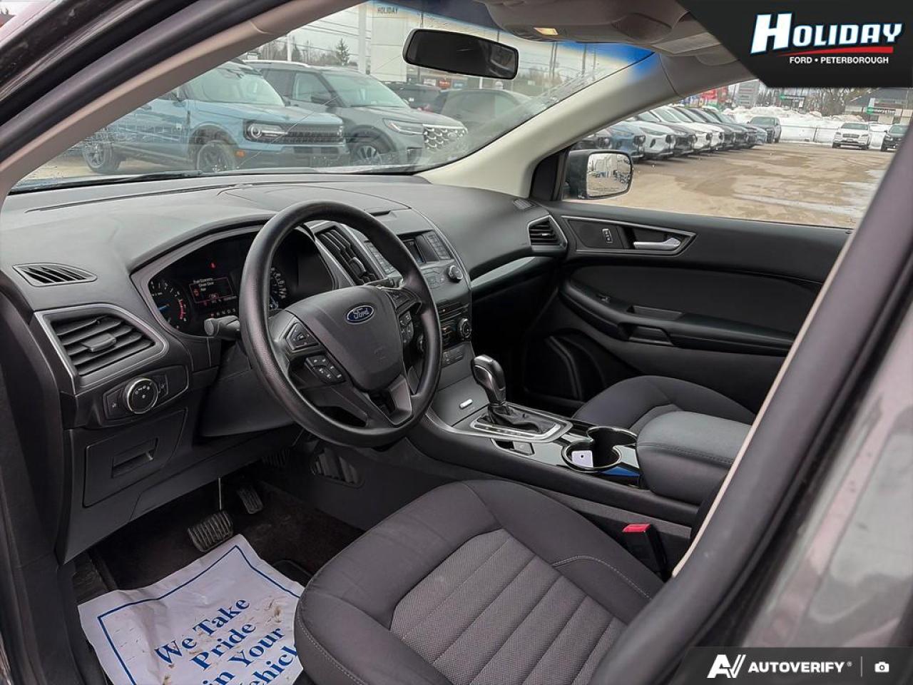 2016 Ford Edge SE Photo