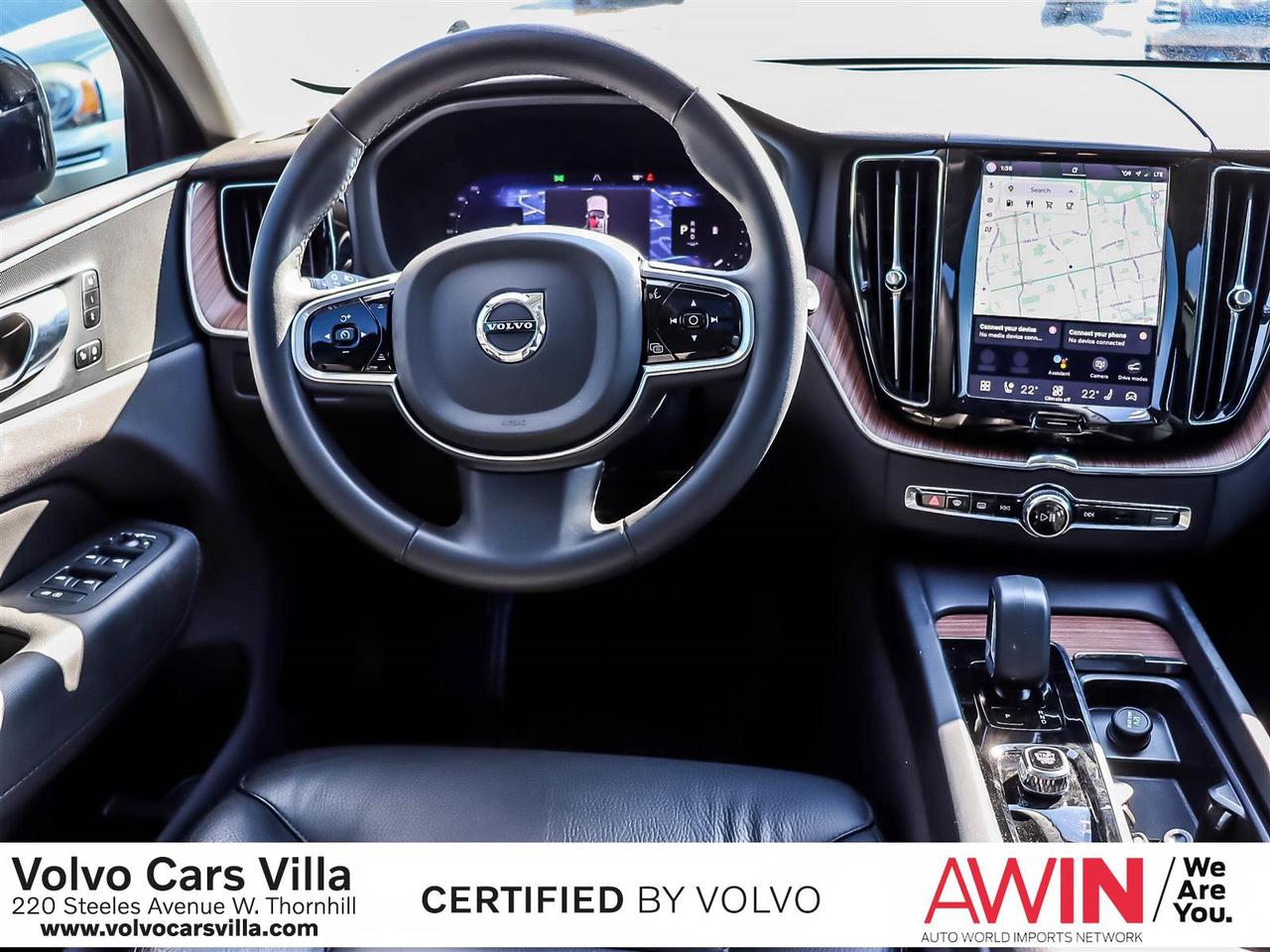 2024 Volvo XC60 B5 AWD Plus Dark Theme Photo