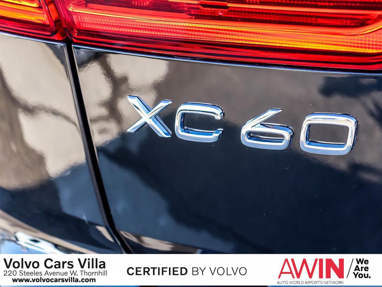 2024 Volvo XC60 B5 AWD Plus Dark Theme Photo