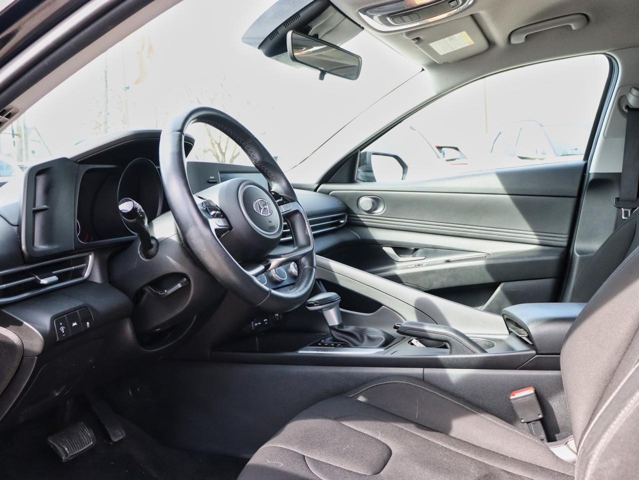 2023 Hyundai Elantra Preferred Photo