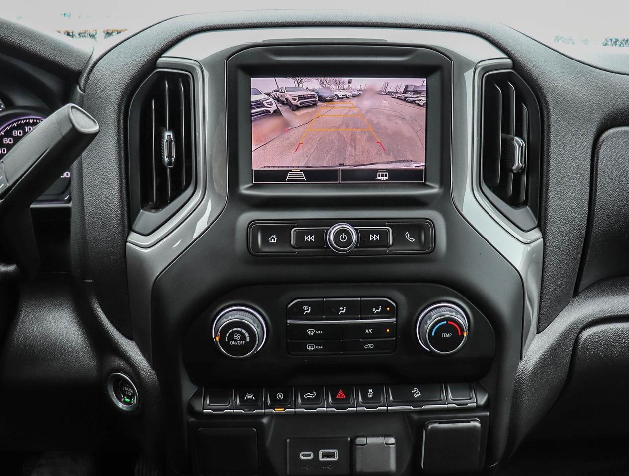 2022 Chevrolet Silverado 1500 Custom Trail Boss Photo