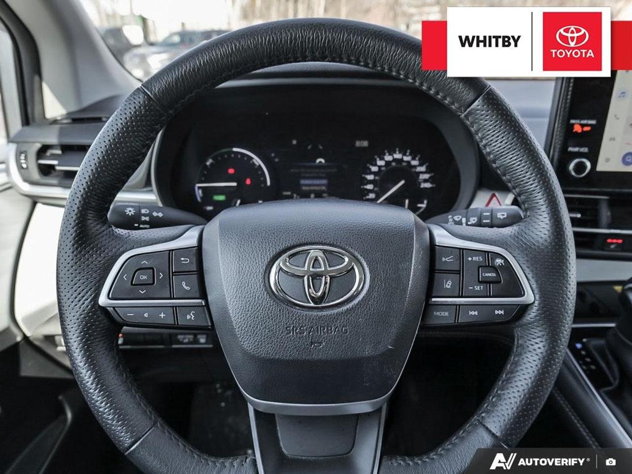 2025 Toyota Sienna XLE Hybrid 2.5L Photo