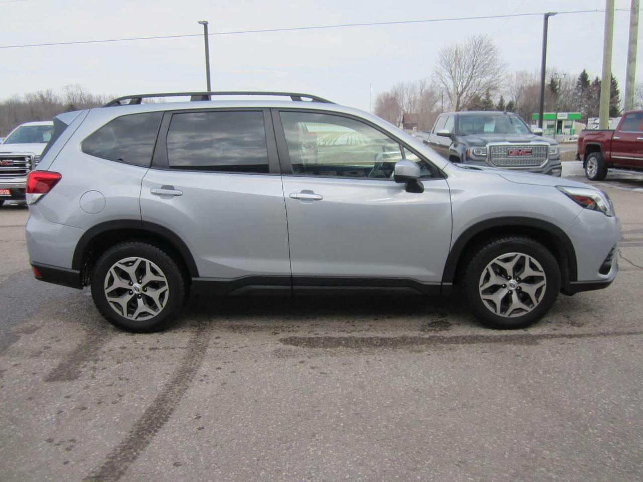 2023 Subaru Forester Touring ONE OWNER NO ACCIDENTS Photo