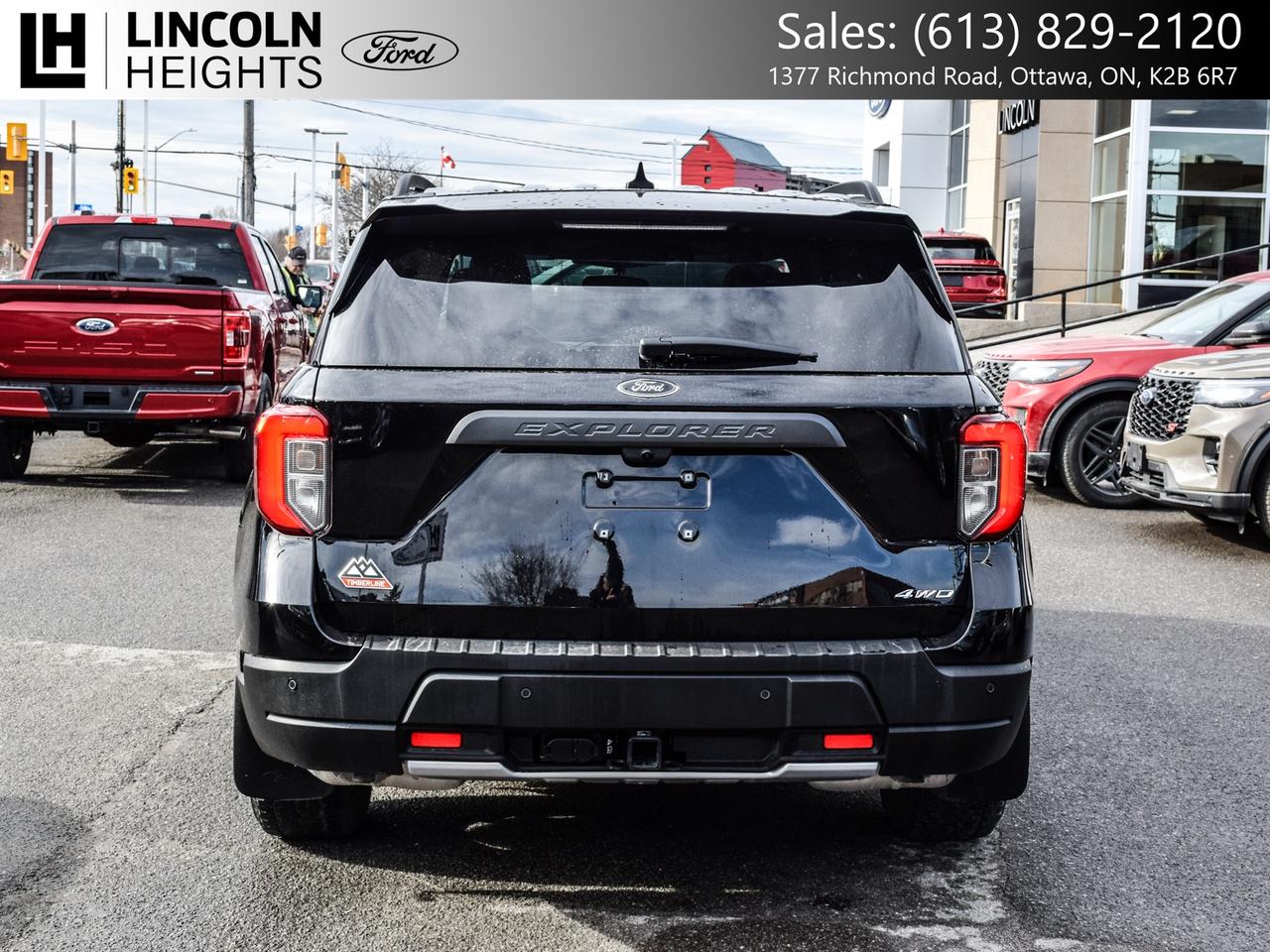 2023 Ford Explorer  Photo