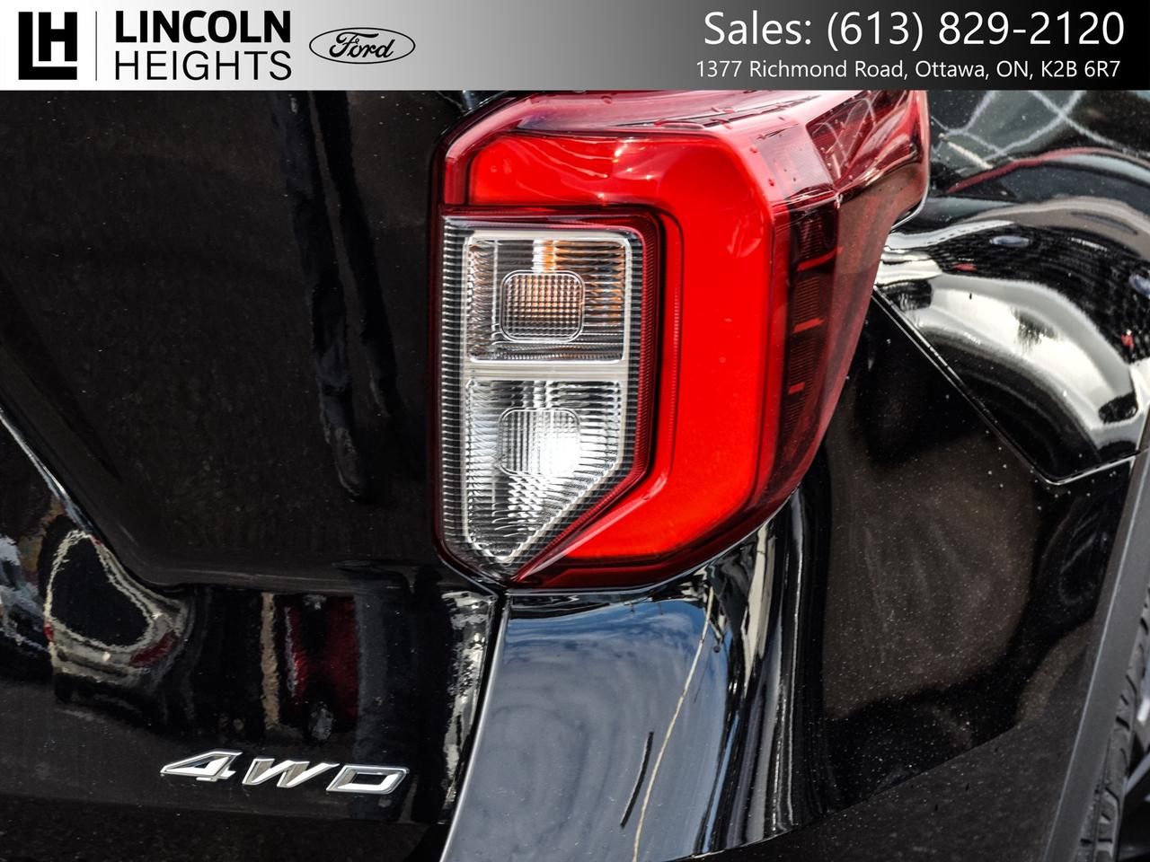 2023 Ford Explorer  Photo