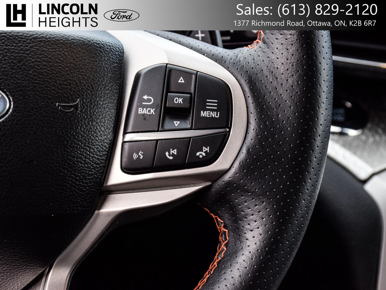 2023 Ford Explorer  Photo