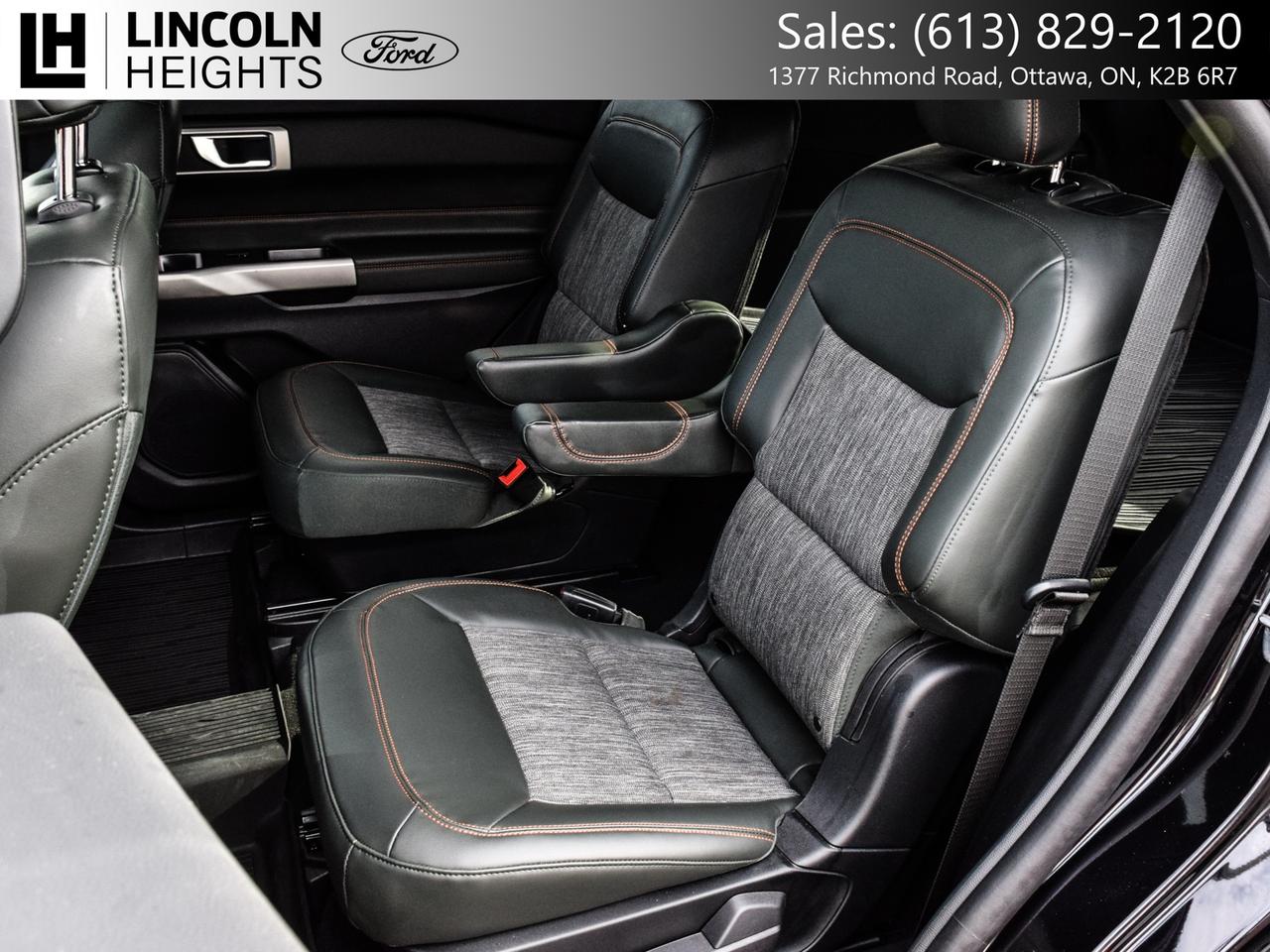 2023 Ford Explorer  Photo