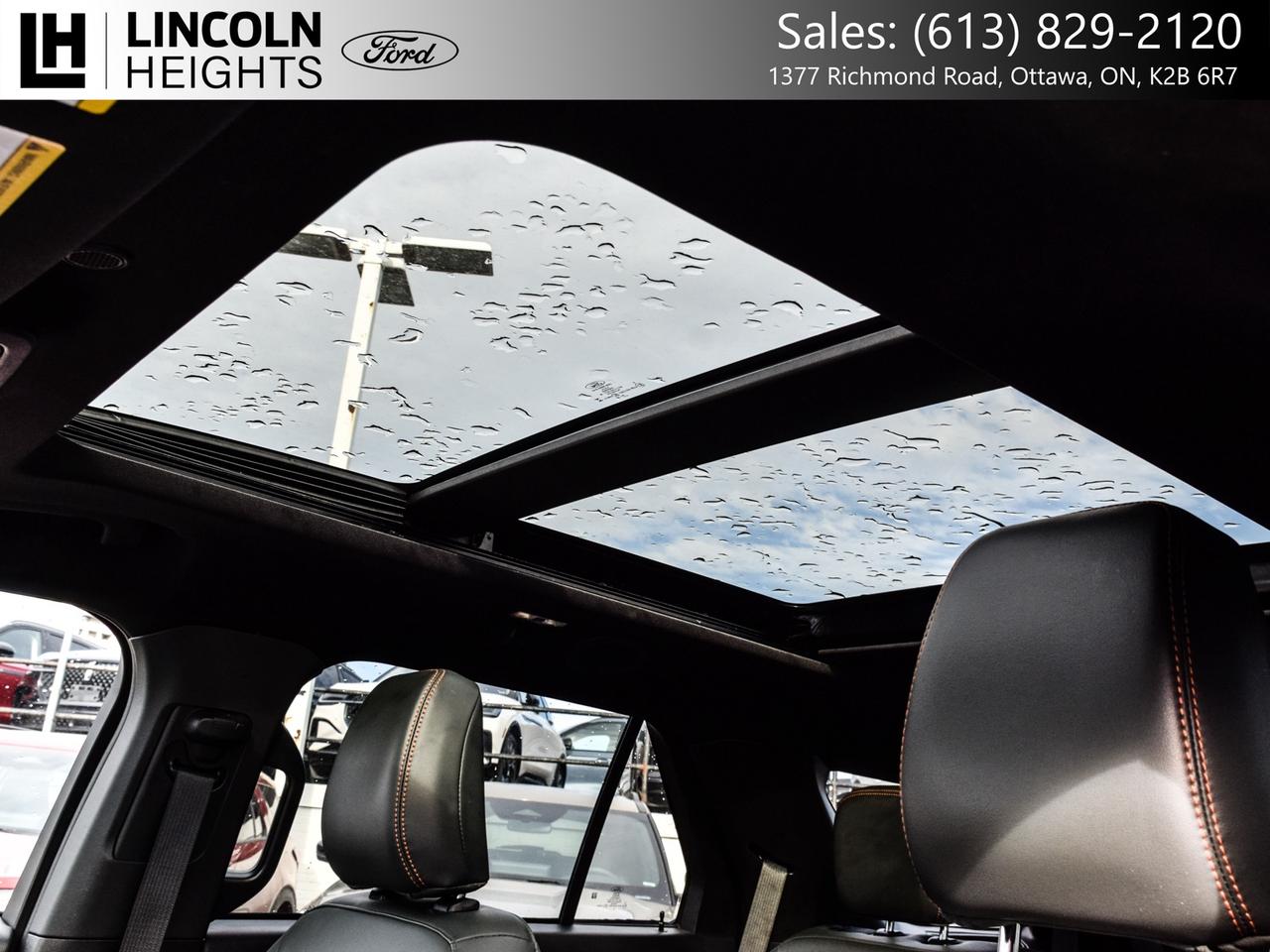 2023 Ford Explorer  Photo