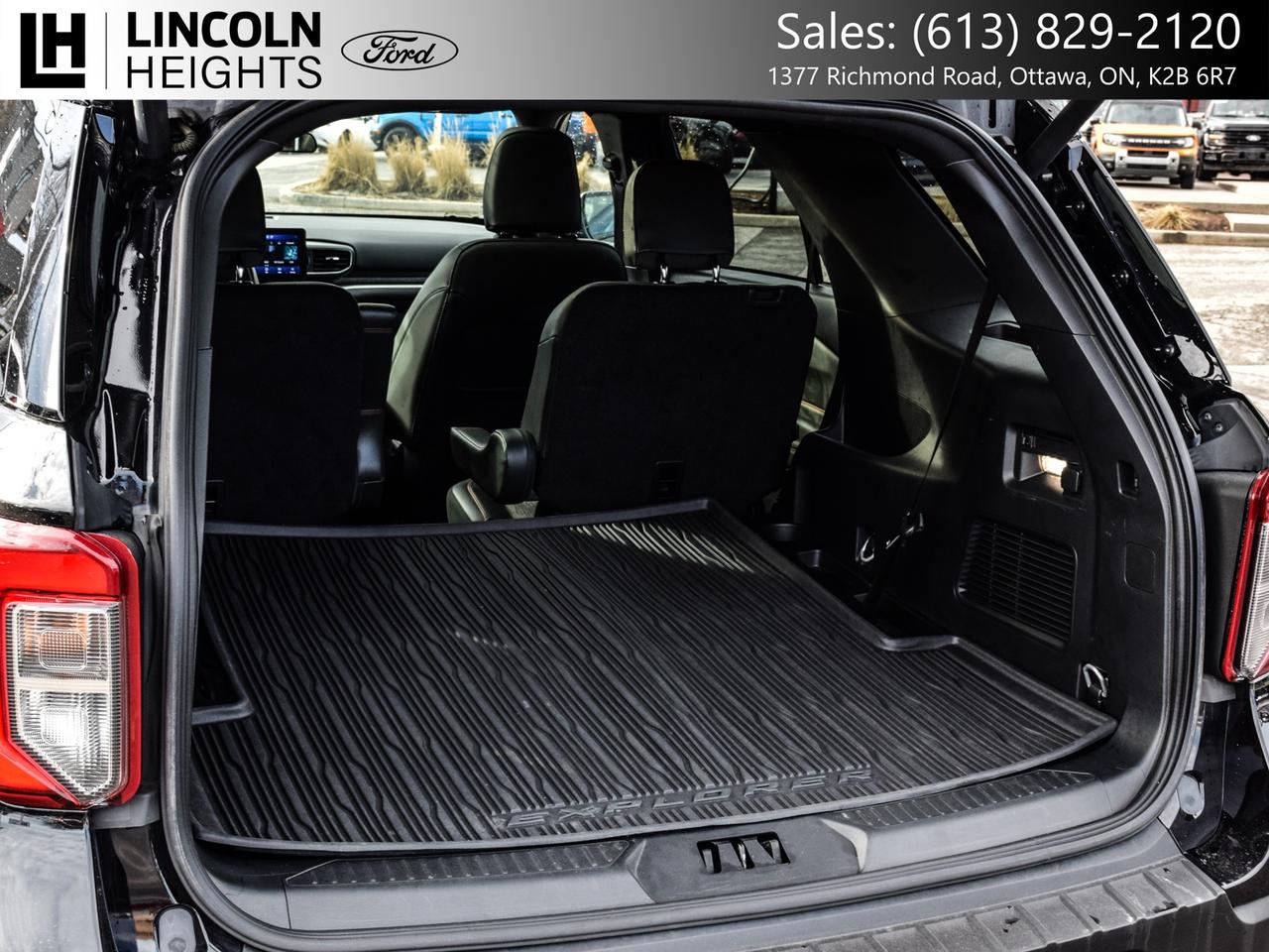 2023 Ford Explorer  Photo