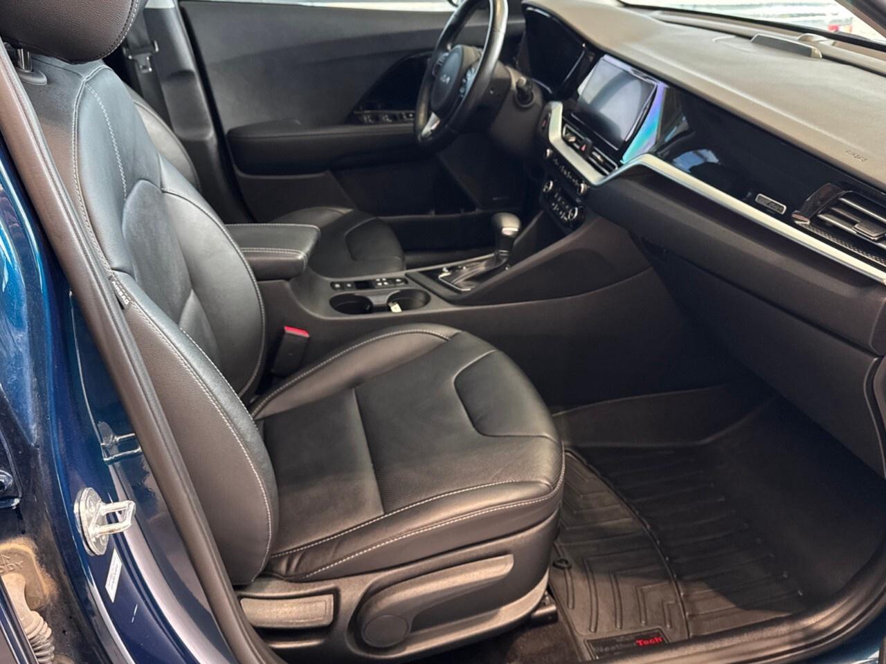 2022 Kia Niro Plug-In Hybrid SX Touring FWD Photo