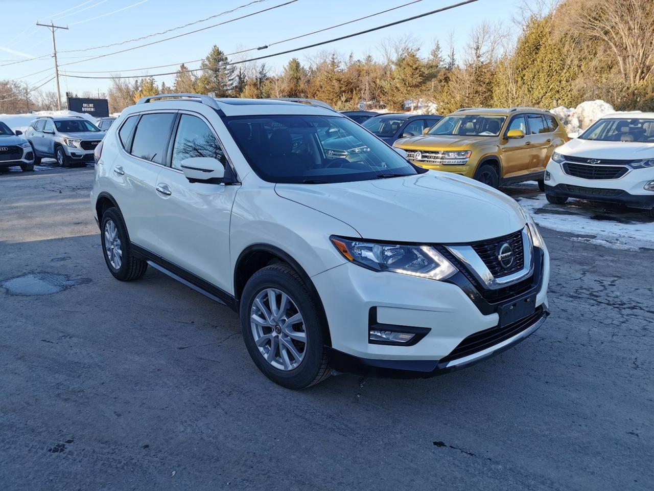 2018 Nissan Rogue SV AWD Photo