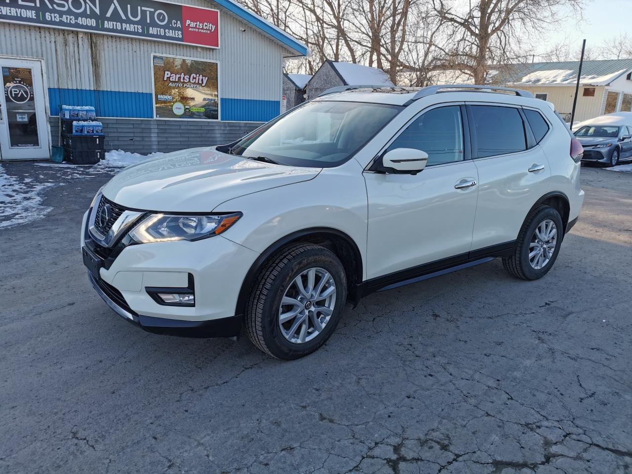 Used 2018 Nissan Rogue SV AWD for sale in Madoc, ON