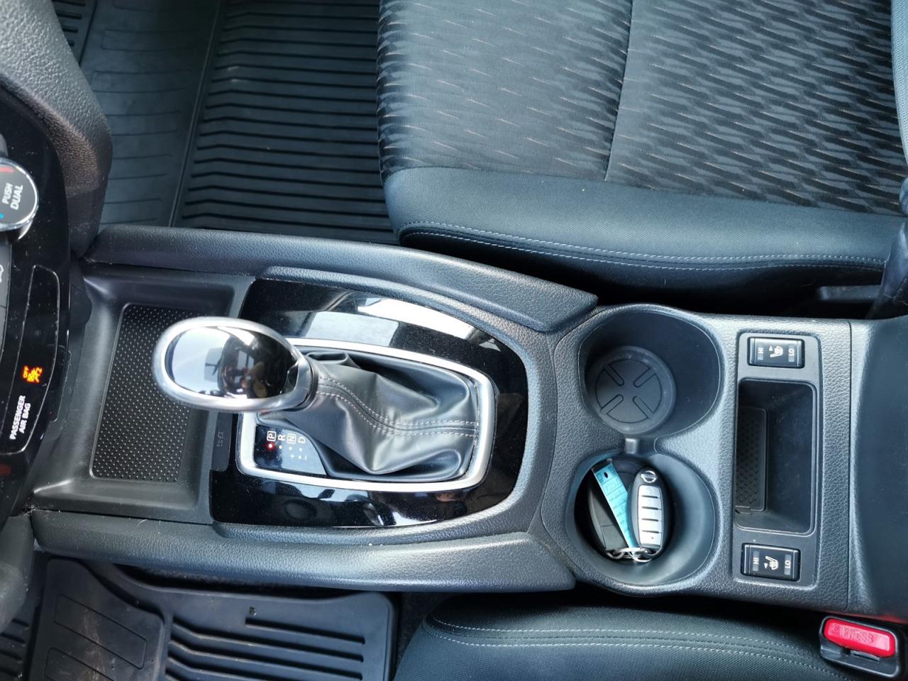 2018 Nissan Rogue SV AWD Photo