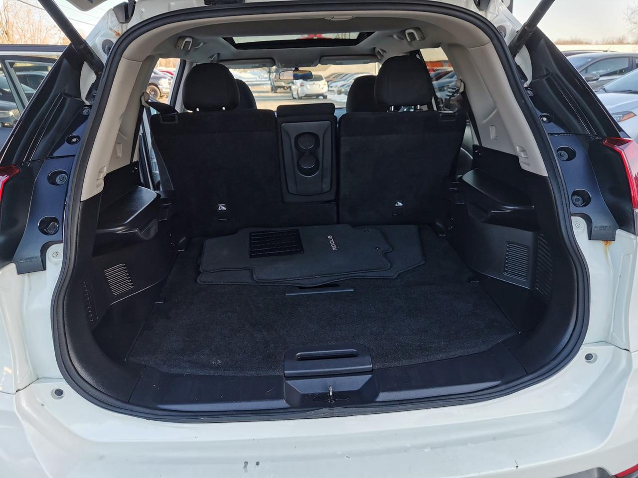 2018 Nissan Rogue SV AWD Photo