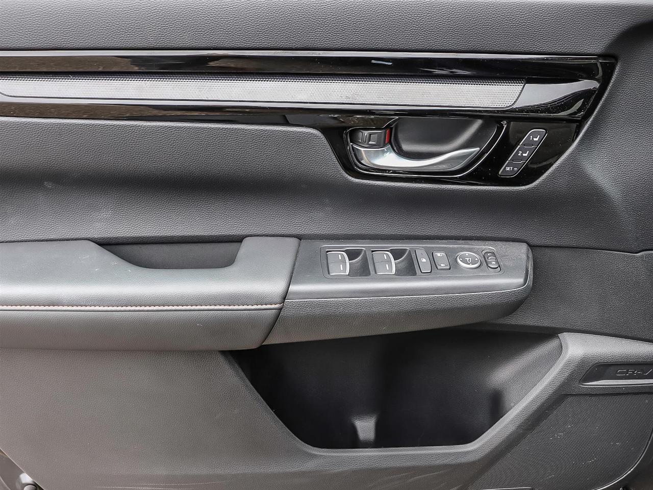 2024 Honda CR-V Hybrid Touring Photo