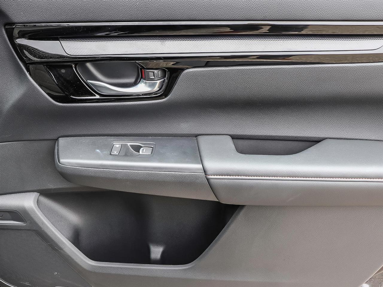 2024 Honda CR-V Hybrid Touring Photo