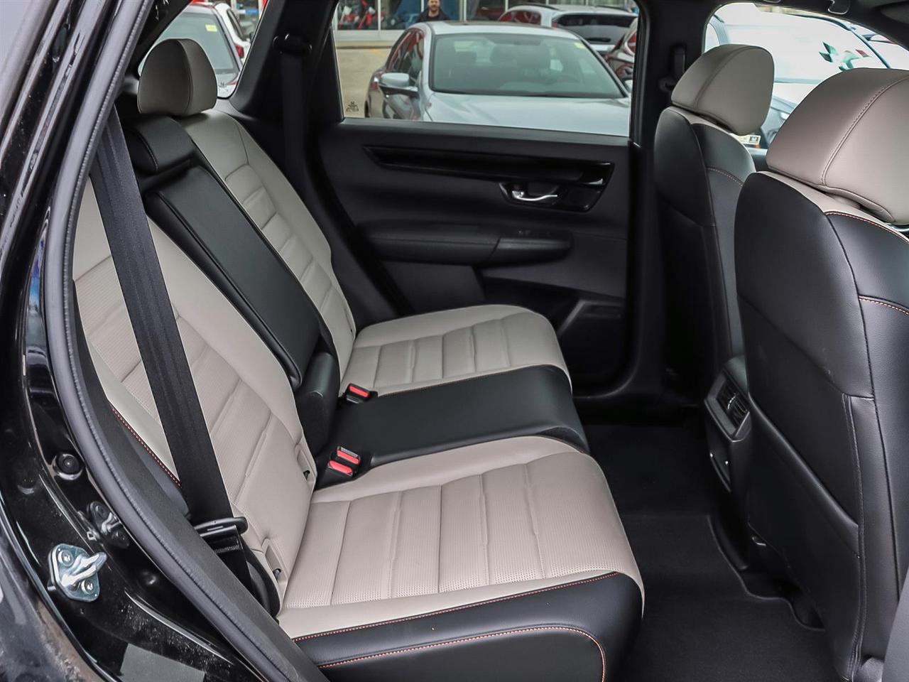 2024 Honda CR-V Hybrid Touring Photo