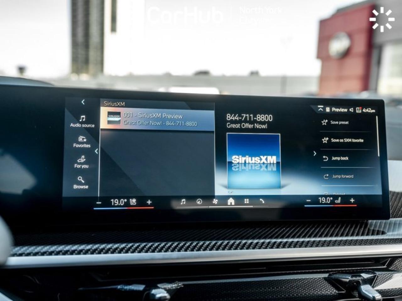 2025 BMW X6 xDrive40i M Package Panoroof Heads Up Display Harman Kardon Photo