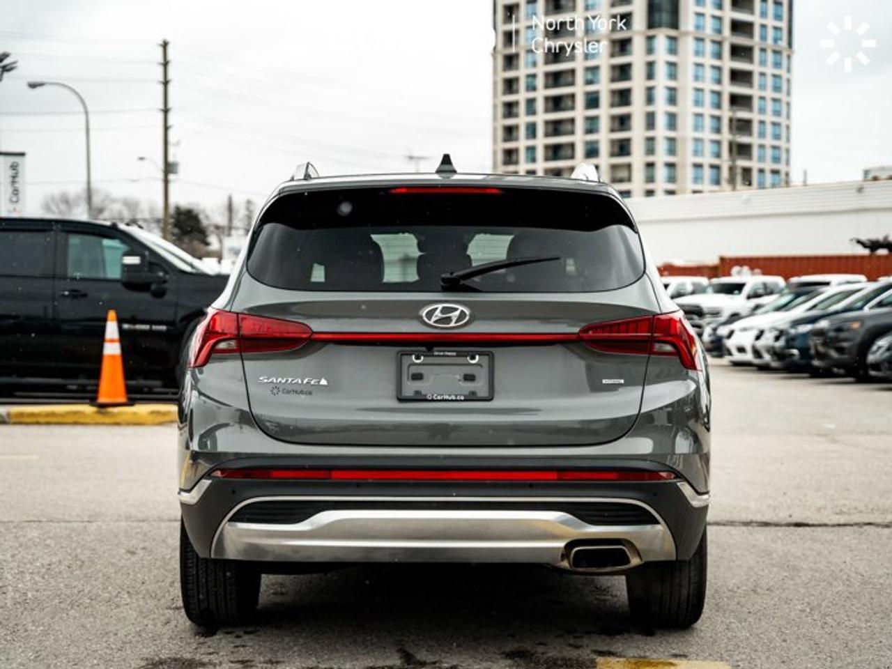 2022 Hyundai Santa Fe Preferred AWD w/Trend Package Panoroof Apple CarPlay Android Auto Photo