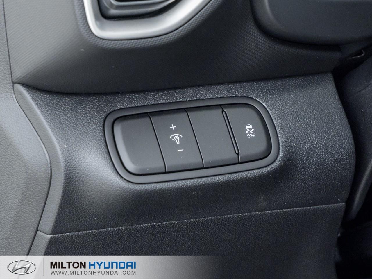 2026 Hyundai Venue Essential 4dr Front-Wheel Drive Photo