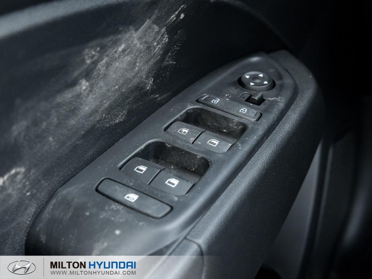 2026 Hyundai Venue Essential 4dr Front-Wheel Drive Photo