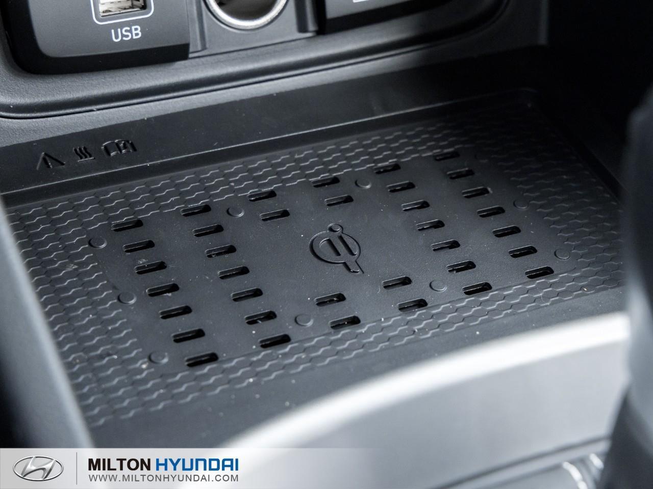 2026 Hyundai Venue Essential 4dr Front-Wheel Drive Photo