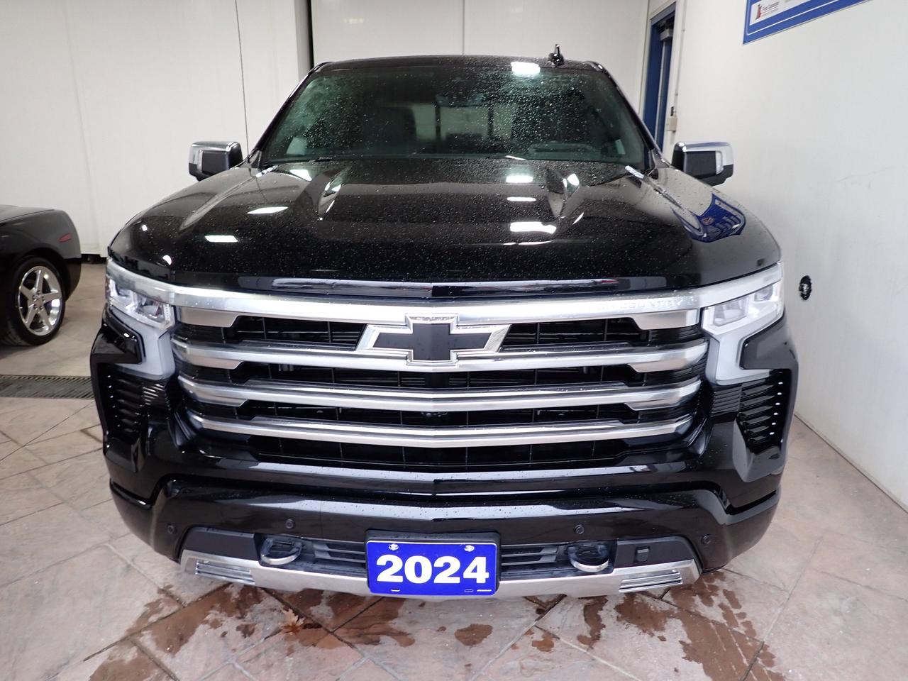 2024 Chevrolet Silverado 1500 High Country 5.5 BOX 4WD CREW LEATHER NAVI SUNROOF *DIESEL* Photo