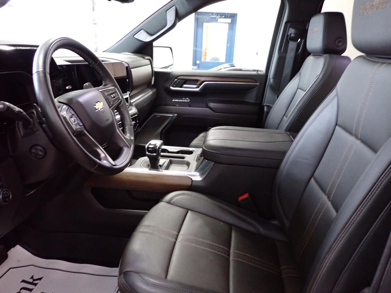 2024 Chevrolet Silverado 1500 High Country 5.5 BOX 4WD CREW LEATHER NAVI SUNROOF *DIESEL* Photo