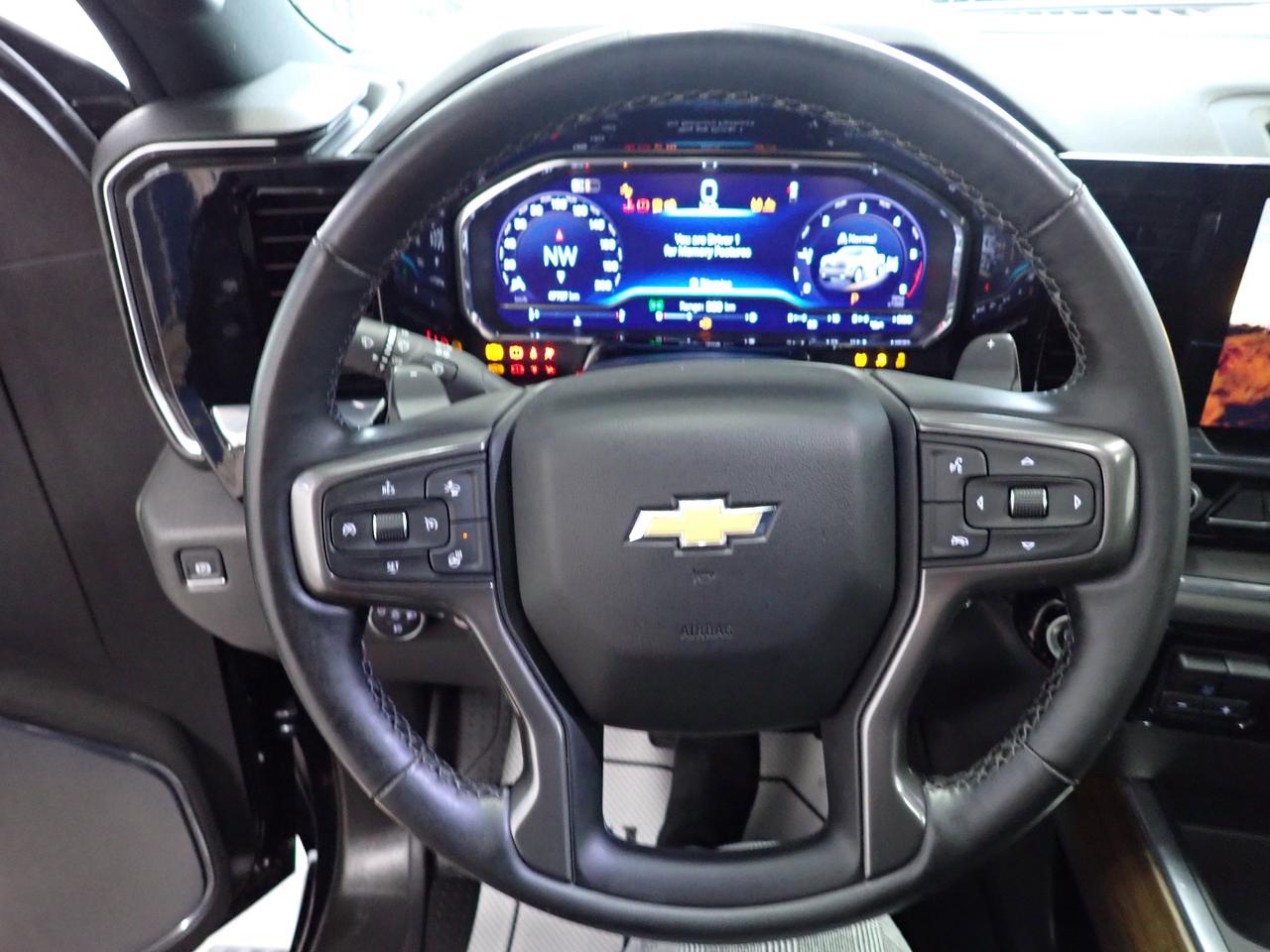 2024 Chevrolet Silverado 1500 High Country 5.5 BOX 4WD CREW LEATHER NAVI SUNROOF *DIESEL* Photo
